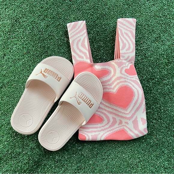 Heart Crochet Bag❤️ Perfect 🤩 summer bag. 🕶️ - Picture 2 of 6